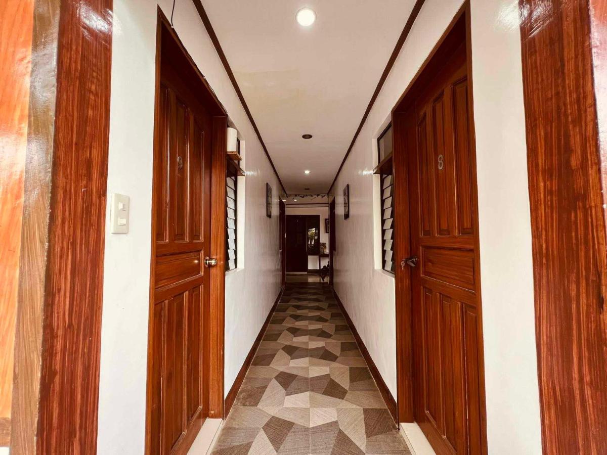 Brenmariel Tourist Inn Эль-Нидо Экстерьер фото