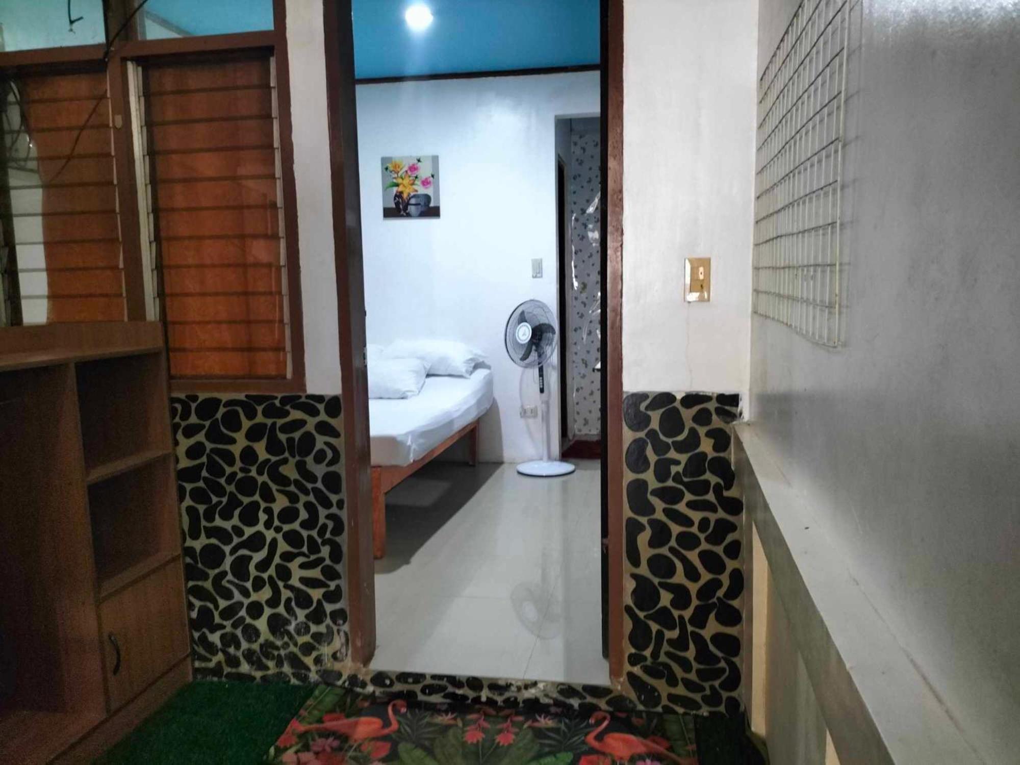 Brenmariel Tourist Inn Эль-Нидо Экстерьер фото
