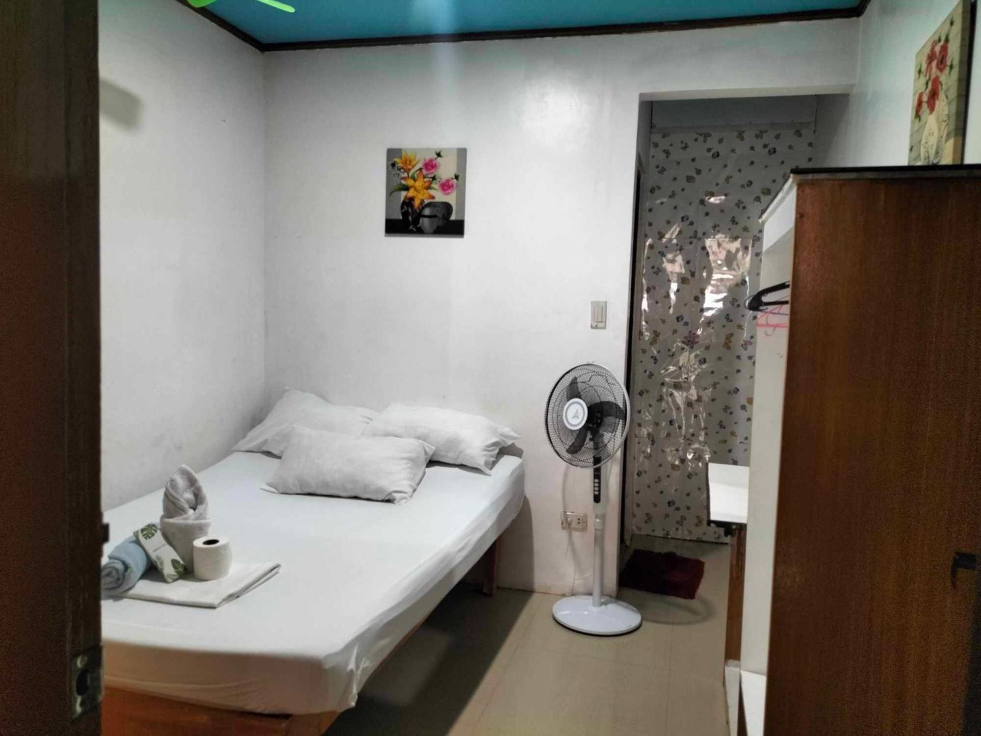 Brenmariel Tourist Inn Эль-Нидо Экстерьер фото