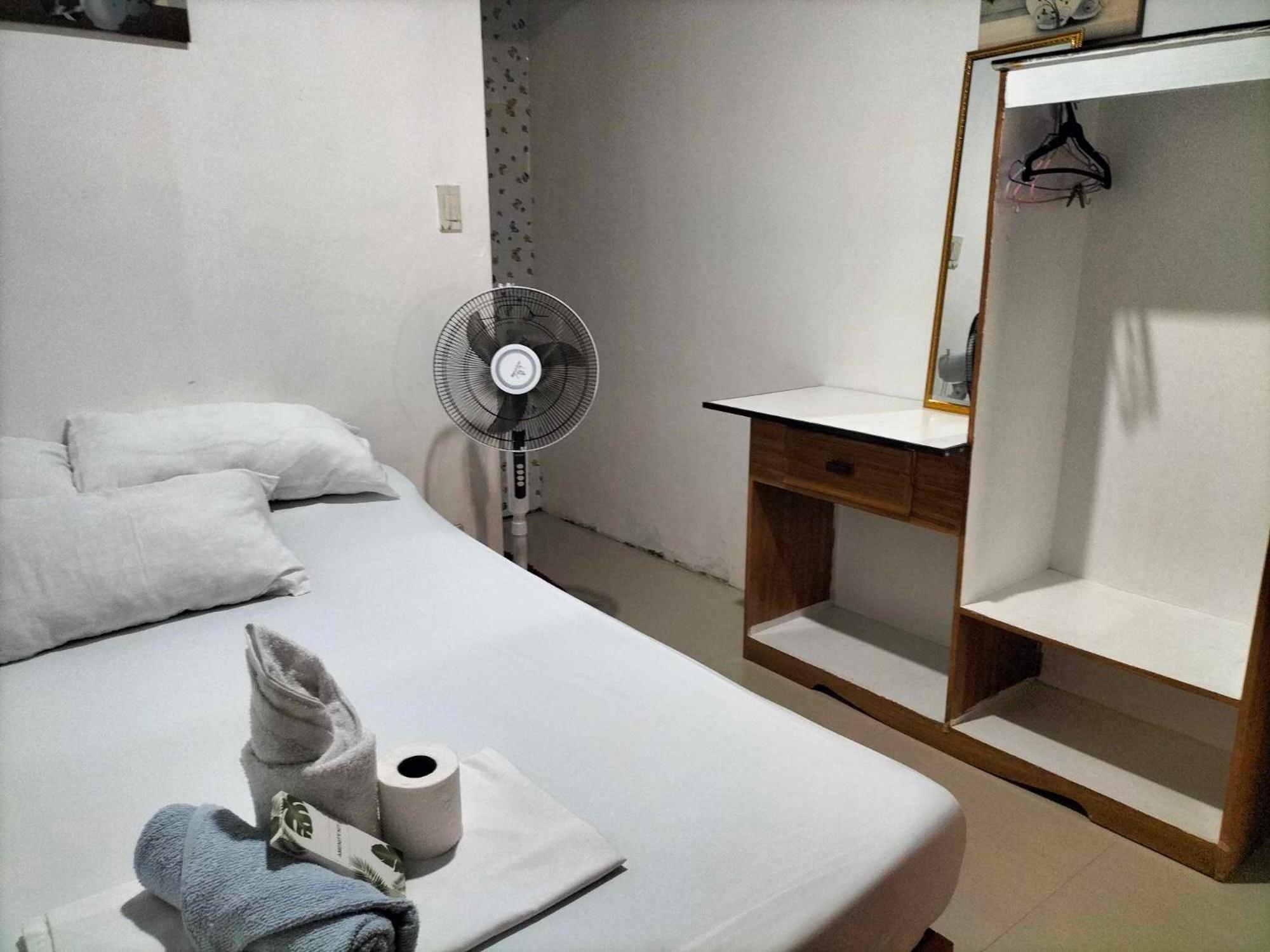 Brenmariel Tourist Inn Эль-Нидо Экстерьер фото